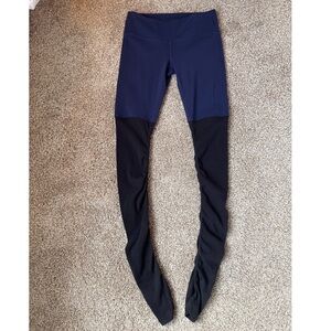 Alo | Goddess Ribbed Leggings | Navy & Black | Size Small